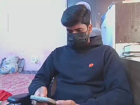 KissesBoyAD online show from 9, 1, 2026