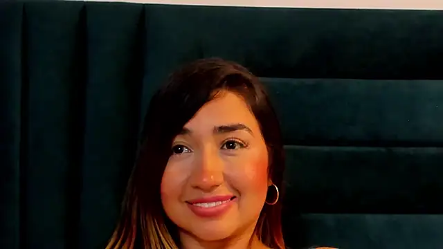 Snapshot of LisaWhite_ chatting on 5, 3, 2025 LisaWhite online show from 5, 3, 2025