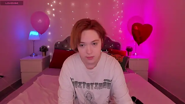 fiamoory online show from 9, 3, 2025