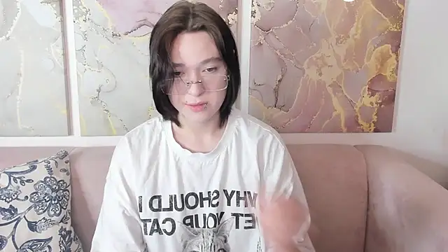 fiamoory online show from 27, 5, 2026