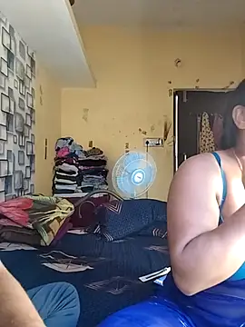 Radhikadavi879 online show from 19, 10, 2025