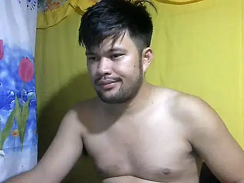 Snapshot of HairyHottestpinoyHandsome chatting on 24, 5, 2026 HairyHottestpinoyHandsome online show from 24, 5, 2026