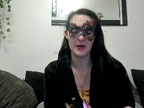 Snapshot of LexiSnowUK chatting on 7, 1, 2025 LexiSnowUK online show from 7, 1, 2025