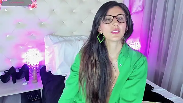 Snapshot of _jade_white_ chatting on 10, 3, 2025 jade white online show from 10, 3, 2025