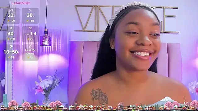 Snapshot of NaomyBaez chatting on 20, 12, 2024 NaomyBaez online show from 20, 12, 2024