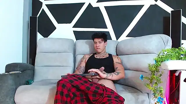 Snapshot of JUSTIN_FULLER1 chatting on 28, 11, 2025 JUSTIN FULLER1 online show from 28, 11, 2025