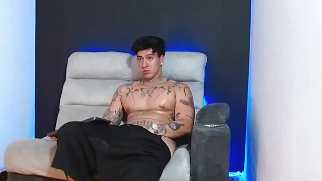 Snapshot of JUSTIN_FULLER1 chatting on 20, 12, 2025 JUSTIN FULLER1 online show from 20, 12, 2025