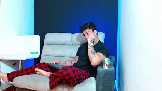 Snapshot of JUSTIN_FULLER1 chatting on 15, 2, 2026 JUSTIN FULLER1 online show from 15, 2, 2026