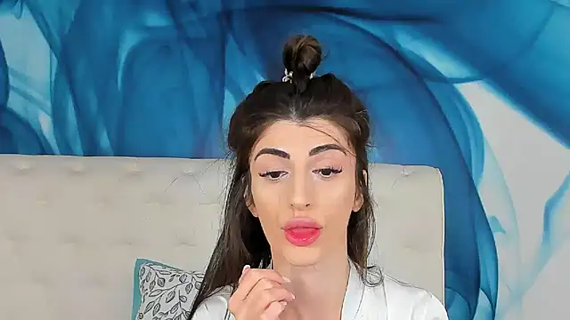 SkinnyDolly online show from 2, 3, 2026