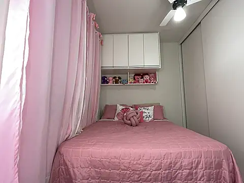 lariic online show from 20, 3, 2025