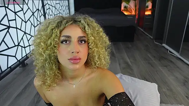 Snapshot of CurlyAnt0 chatting on 11, 6, 2026 CurlyAnt0 online show from 11, 6, 2026