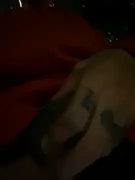 Snapshot of dantedesirexx chatting on 8, 1, 2025 dantedesirexx online show from 8, 1, 2025