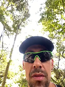 Snapshot of dantedesirexx chatting on 8, 1, 2025 dantedesirexx online show from 8, 1, 2025