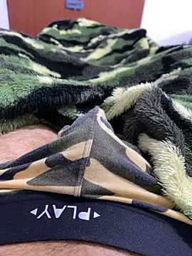 Snapshot of dantedesirexx chatting on 2, 2, 2025 dantedesirexx online show from 2, 2, 2025