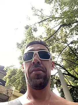 Snapshot of dantedesirexx chatting on 4, 3, 2025 dantedesirexx online show from 4, 3, 2025