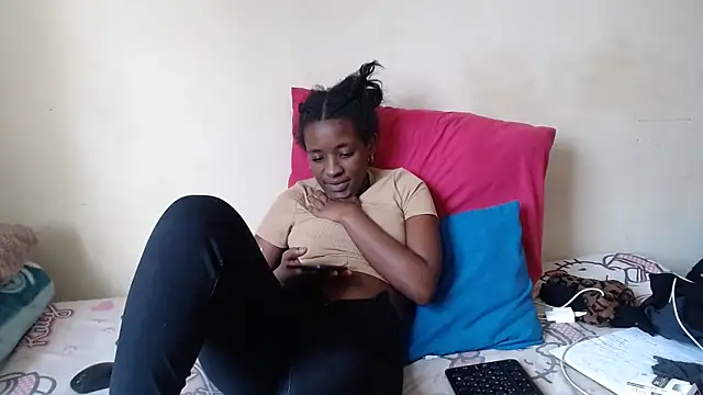 SexyRed18 online show from 29, 9, 2025