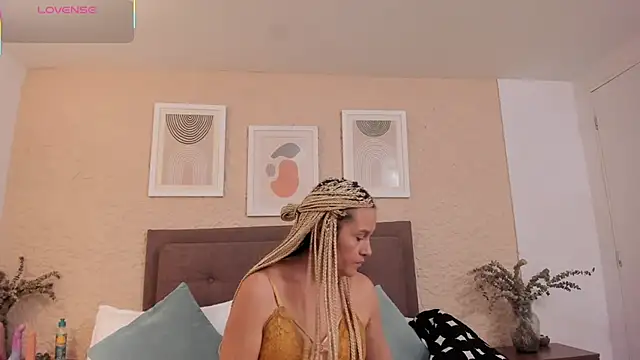 CarolinaGlamour online show from 15, 9, 2025