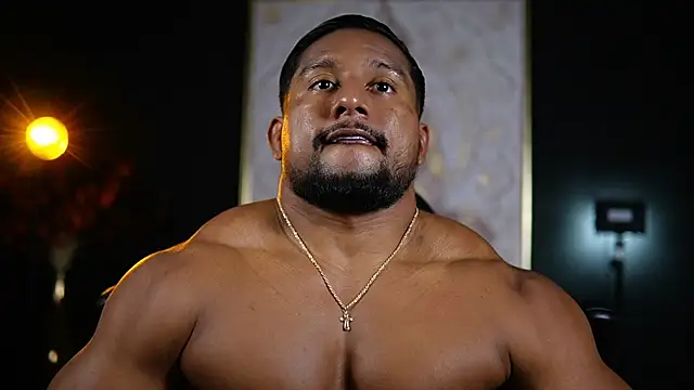 Snapshot of CallumMuscle chatting on 10, 9, 2025 CallumMuscle online show from 10, 9, 2025