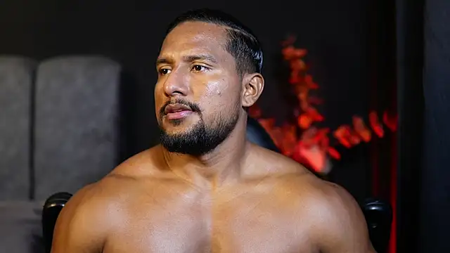 Snapshot of CallumMuscle chatting on 15, 11, 2025 CallumMuscle online show from 15, 11, 2025