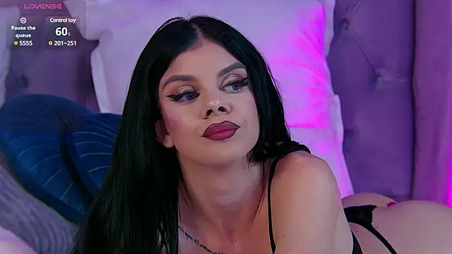 IvyRaven online show from 3, 3, 2025