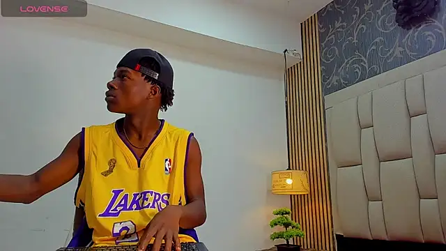 chimi88 online show from 10, 3, 2025