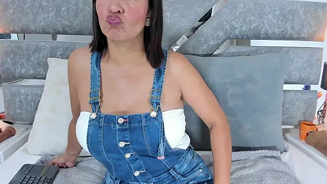 Slut Milf  online show from 6, 4, 2026