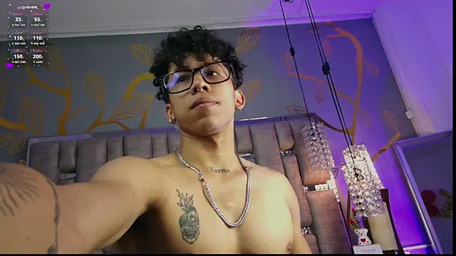 AkazaBoy  online show from 21, 2, 2025