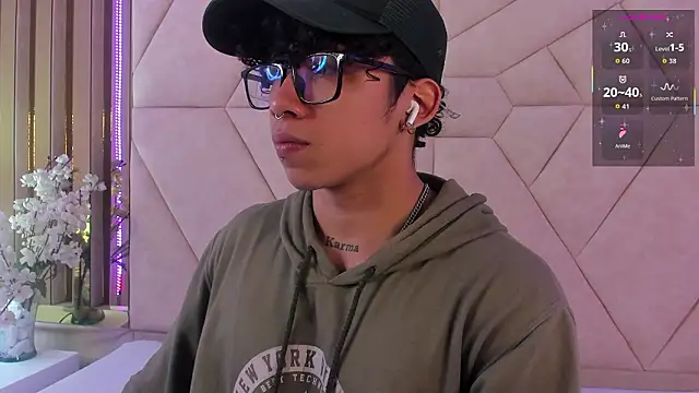 AkazaBoy  online show from 14, 3, 2026