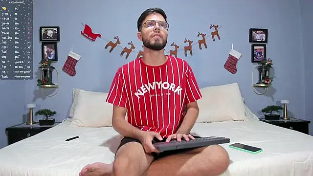 ETHAN ADAM online show from 13, 12, 2024