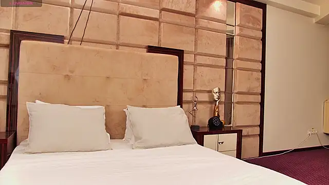 CassieFox  online show from 11, 1, 2025