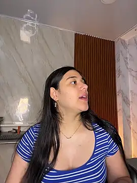 Snapshot of floriamANDjazmin chatting on 16, 5, 2026 floriamANDjazmin online show from 16, 5, 2026