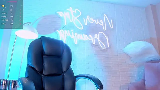 Snapshot of TaraLawrence chatting on 21, 12, 2024 TaraLawrence online show from 21, 12, 2024