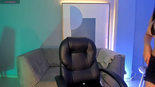 MaddisonLowe online show from 7, 10, 2025