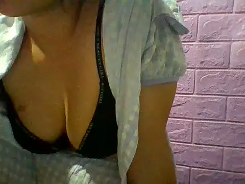 Snapshot of Mimi18x chatting on 29, 6, 2026 Mimi18x online show from 29, 6, 2026