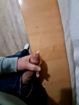 Cem-aus-Nrw-Krefeld online show from 13, 1, 2025