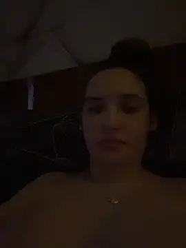 Holly Molii online show from 28, 3, 2026