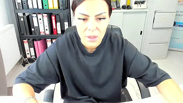 kilenyapatrice online show from 23, 9, 2025