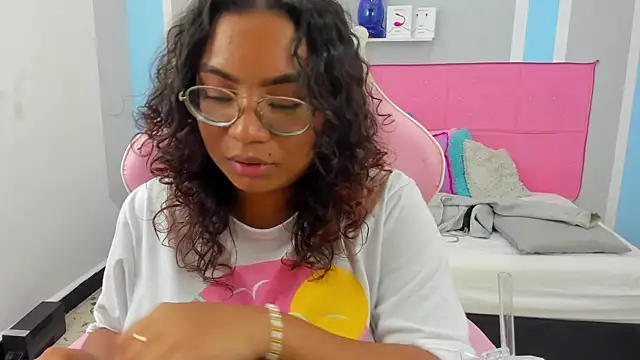 Snapshot of im_angels77 chatting on 20, 1, 2025 im angels77 online show from 20, 1, 2025