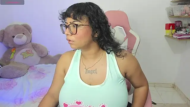 Snapshot of im_angels77 chatting on 11, 9, 2025 im angels77 online show from 11, 9, 2025