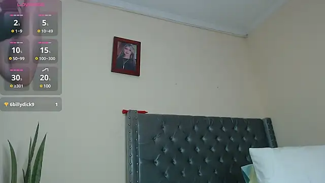 Snapshot of Emmy_flow chatting on 5, 1, 2025 Emmy flow online show from 5, 1, 2025