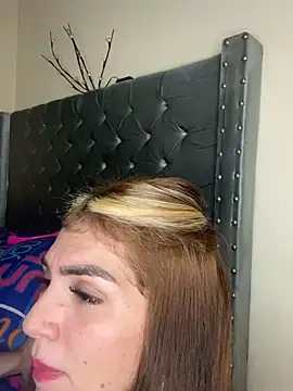 Snapshot of Emmy_flow chatting on 21, 2, 2025 Emmy flow online show from 21, 2, 2025