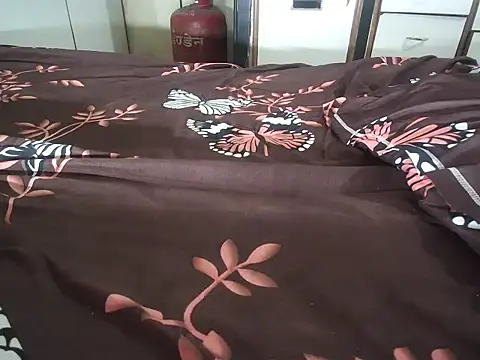 Snapshot of Kinjal_patel01 chatting on 25, 9, 2025 Kinjal patel01 online show from 25, 9, 2025