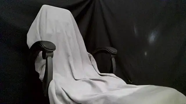 Snapshot of Bo-Qiang chatting on 23, 11, 2025 Bo-Qiang online show from 23, 11, 2025