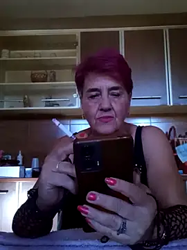 Snapshot of Ely_Elenita chatting on 10, 7, 2026 Ely Elenita online show from 10, 7, 2026