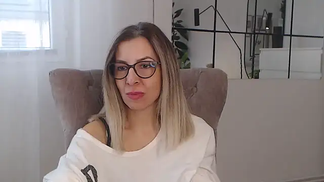 Snapshot of SukyGirl chatting on 22, 1, 2025 SukyGirl online show from 22, 1, 2025