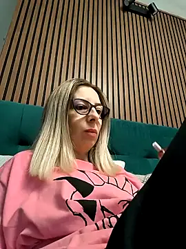 Snapshot of SukyGirl chatting on 23, 1, 2025 SukyGirl online show from 23, 1, 2025