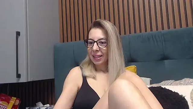 Snapshot of SukyGirl chatting on 30, 1, 2025 SukyGirl online show from 30, 1, 2025