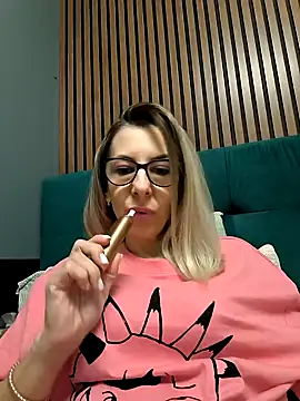 Snapshot of SukyGirl chatting on 30, 1, 2025 SukyGirl online show from 30, 1, 2025