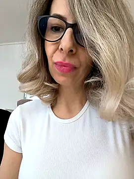 Snapshot of SukyGirl chatting on 7, 2, 2025 SukyGirl online show from 7, 2, 2025