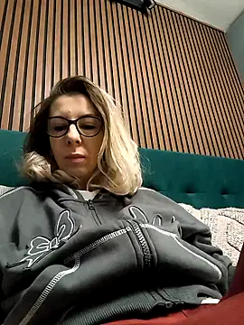 Snapshot of SukyGirl chatting on 12, 2, 2025 SukyGirl online show from 12, 2, 2025